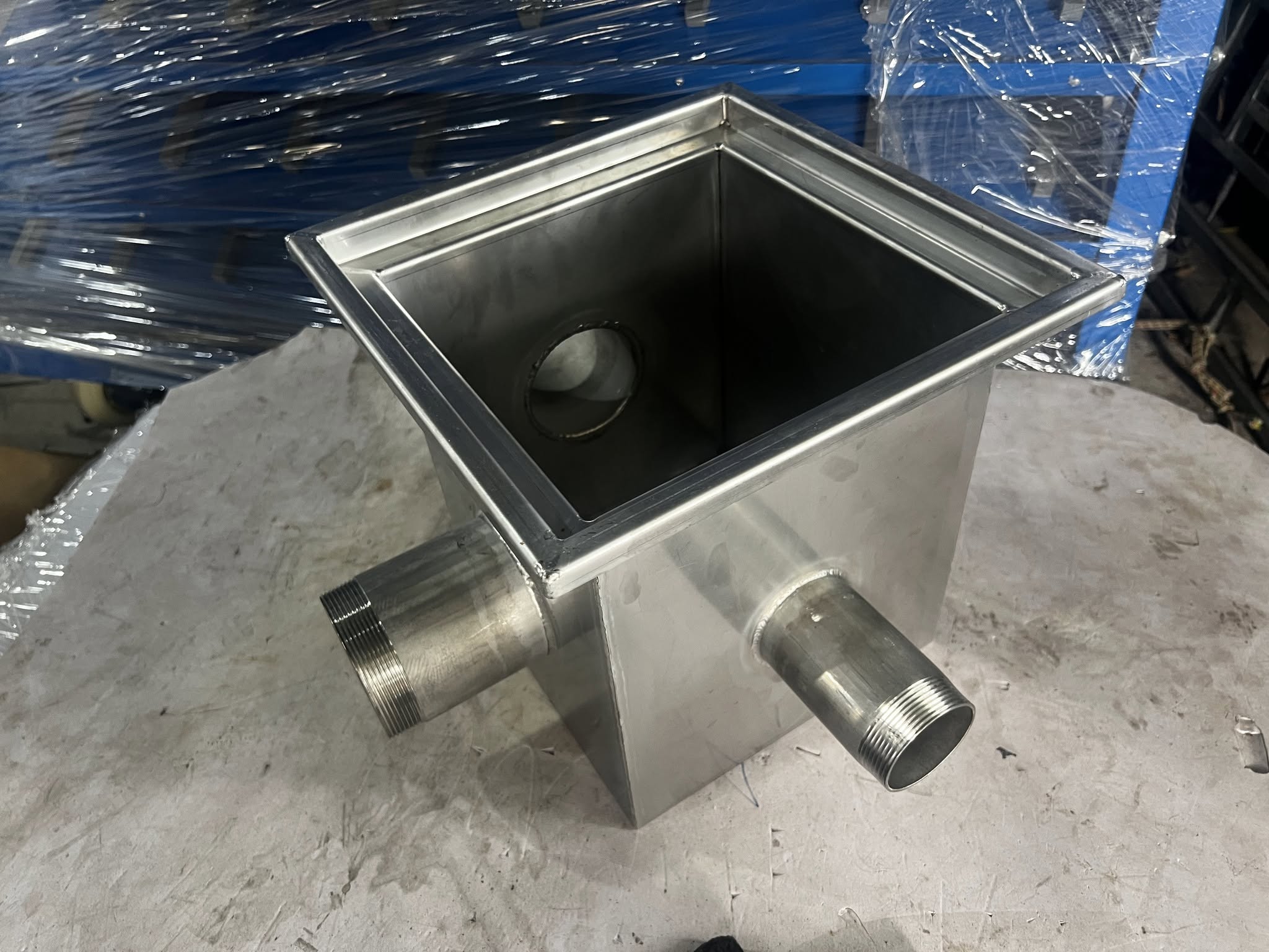 Gia công bẫy mỡ inox giá rẻ tại Bình Dương