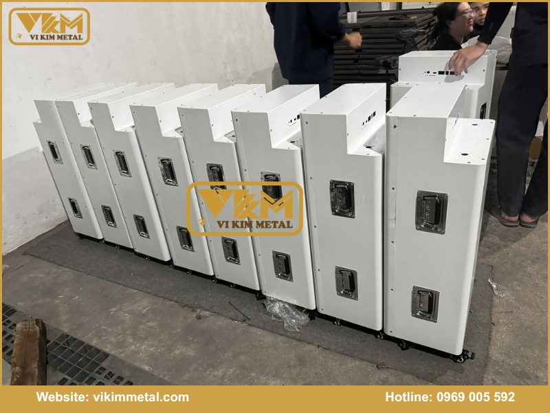 Dịch vụ gia công vỏ tủ pin lưu trữ NLMT tại Thủ Dầu Một